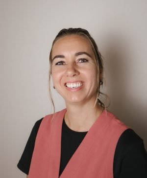 Kim de Jong, Huidspecialist Momento huidverbetering